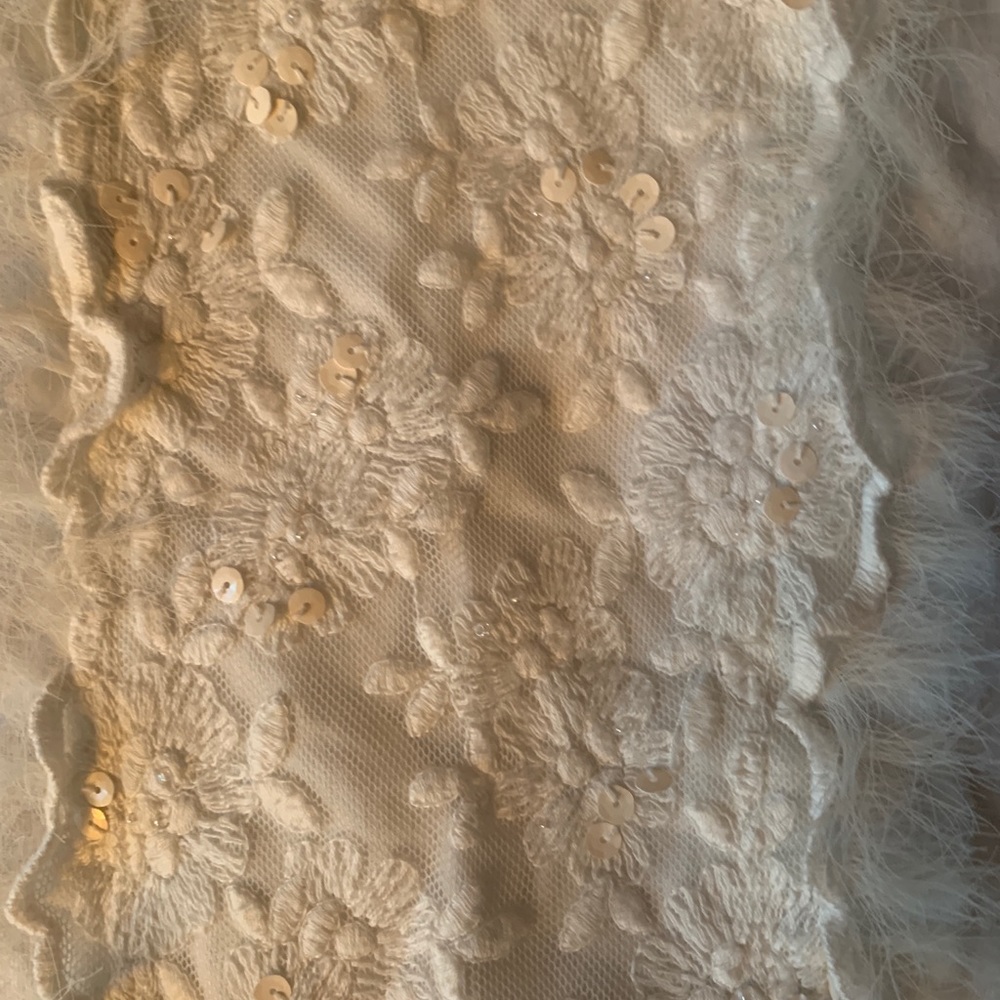 Lace Accented Hollister Tank Top - Picture 3 of 4